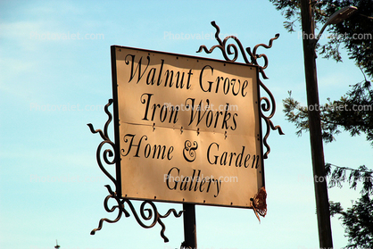 Walnut Grove Iron Works, Building, Walnut Grove