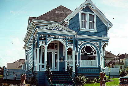 Victorian House near Downtown
