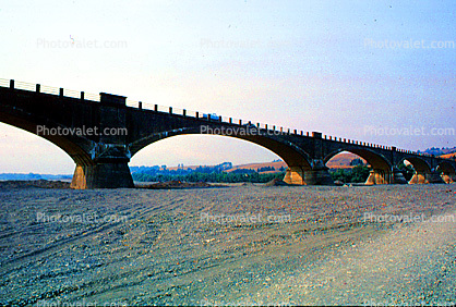 Fernbridge, Concrete arch bridge over Eel River on CA 211, Ferndale, Humboldt County, California, 5 September 1986
