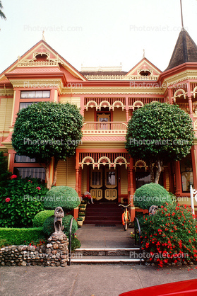 Gingerbread Mansion, Victorian Building, Gardens, Manicured Bushes, Shrubs