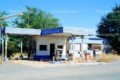 Old gas station, decay, Willows, Central Valley