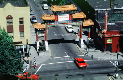 Downtown, Chinatown Gate