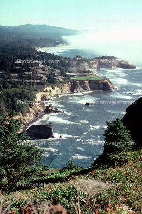 Rugged Oregon Coast, coastline, Pacific Ocean, cliff
