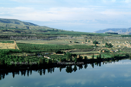 Columbia River, Fields