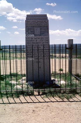 In Memory of Henry B Joy, Lincoln Highway Association, road marker, monument, memorial