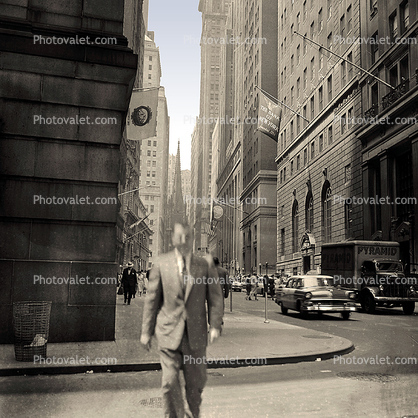 Suit and Tie man walking, Cars, vehicles, automobiles, Manhattan, 1950s