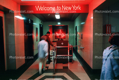 Observation Floor, welcome neon sign, Empire State Building, New York City