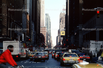 Taxi Cabs, cars, Midtown, buildings, canyons of Manhattan, automobile, vehicles, 26 November 1989