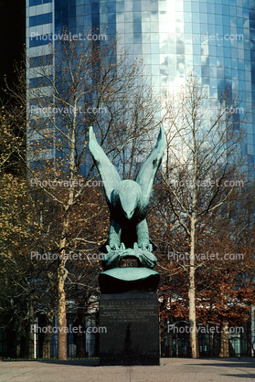 Battery Park, eagle, autumn trees, 3 December 1989