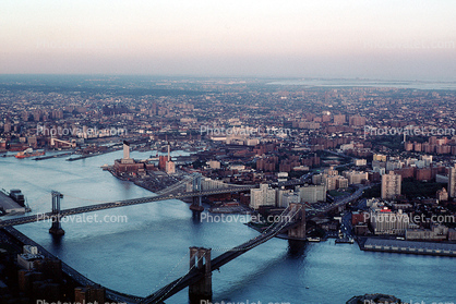 Manhattan-Bridge, Cityscape, skyline, skyscrapers, buildings, Brooklyn, East River, East-River, 7 June 1990