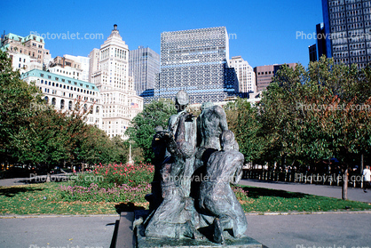 skyscraper, building, Statue, trees, summer, Battery Park, downtown Manhattan, 28 October 1997
