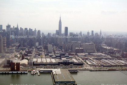 Docks, shoreline, buildings, Hudson River, Empire State Building, New York City