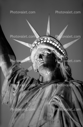 Lady Liberty, Spikes, face, Night, Exterior, Outdoors, Outside, Nighttime, Crown, detail