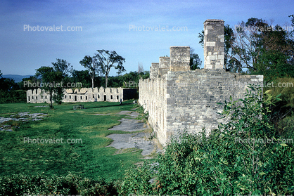 Fort Crown Point Barracks, ruins