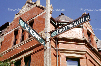 Dartmouth, Newbury, street sign