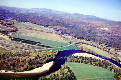 river, Mt Washington Vallley, New Hampshire, autumn