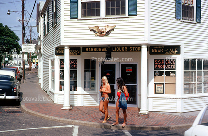 Harborside Liquor Store, car, automobile, vehicle, Marthas Vineyard, Massachusetts, 1971, 1970s