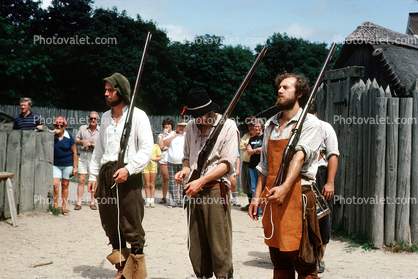 Pilgrims, Defense Forces, Fort, Farmers, Muskets, firearms, costume