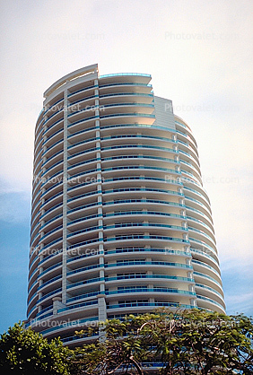 Circular Tower Building in Miami, 21 January 1995