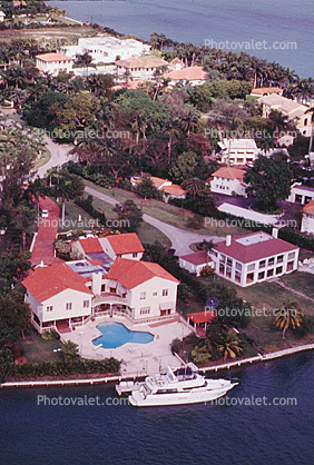 Mansions, Boats, dock, homes, houses, palace, 21 January 1995