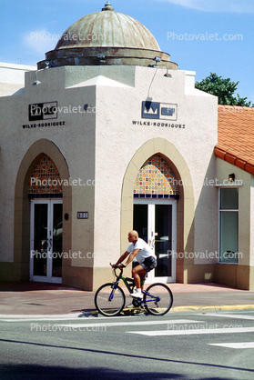 Wilke-Rodriguez, Art-deco building, Bicycle