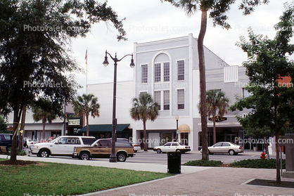 The Old Courthouse Square, Building