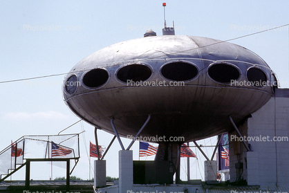 Flying Saucer House, Futuro, Tampa, Matti Suuronen