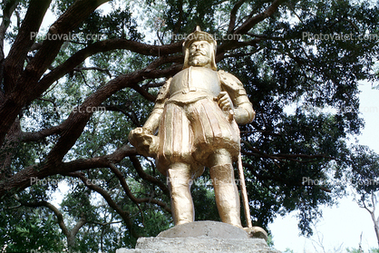 golden Jaun Ponce de Leon statue, Gold, Fountain of Youth, 31 May 2003