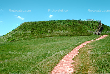 Indian Mounds, Ocmulgee Mounds National Historical Park, Path, 4 May 1997