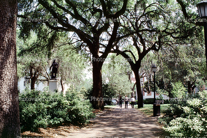 General James Oglethorpe Statue, walkway, hanging moss, trees, Chippewa Square, Historic Savannah