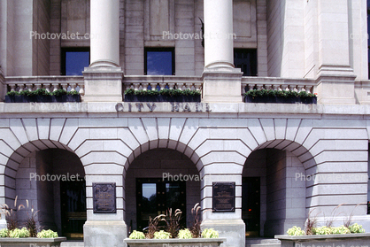 Columns, Porch, Balcony, keystone, arch, Savannah City Hall