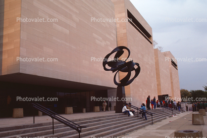 Sculpture, Smithsonian Air and Space Museum, National Mall, October 17 1986