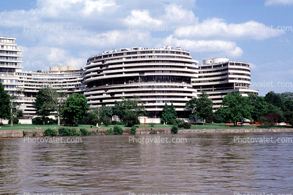 Watergate, Republican Party Skullduggery, Nixon, Criminals, The Potomac River