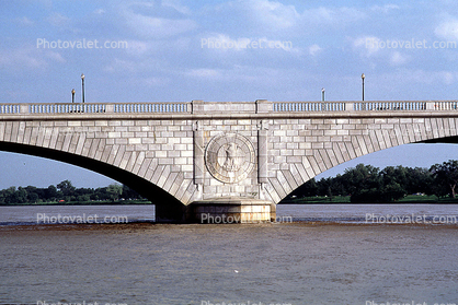 Potomac River, Medalion