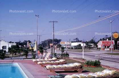 reclining benches, poolside, motel, Myrtle Beach, 1959, 1950s
