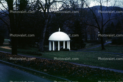 Greenbrier, dome