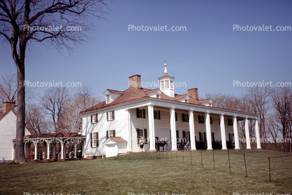 Colonial House, Mansion
