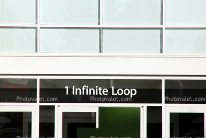 1 Infinite Loop, Apple Headquarters, Cupertino, October 2017