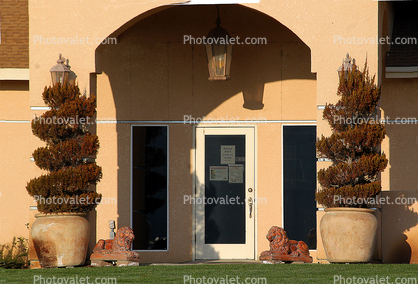 Spiral Bushes, Pots, door, doorway, arch, City of San Joaquin