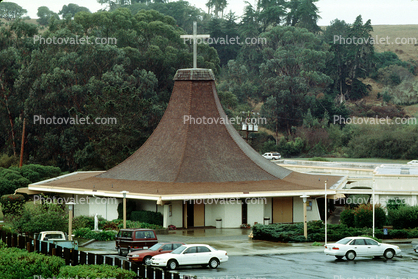 Santa Rosa Catholic Church, Car, hexagon tower