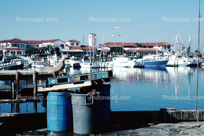 Harbor, Docks