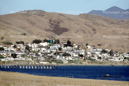 Estero Bay, Cayucos, Pier, Hills, homes, buildings