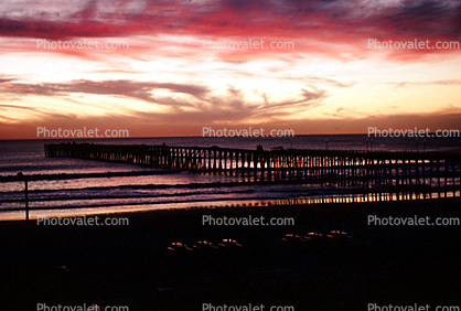 Pacific Ocean, Pier, Waves, Sunset, Sunclipse, Oceanside