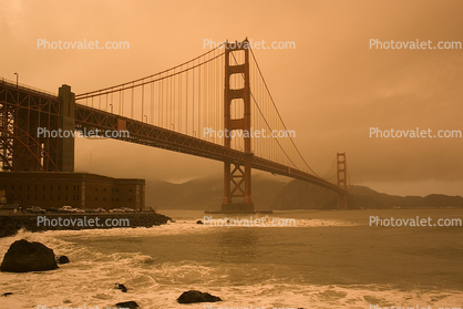 Golden Gate Bridge in an orange sunset glow, orangic