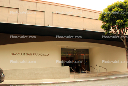 Bay Club San Francisco entrance, doors