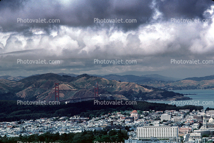 Golden Gate Bridge from Twin Peaks, Clouds, Skyline, Cumulus Clouds, from twin peaks