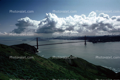 Golden Gate Bridge, Cityscape, Skyline, Buildings, Clouds, Marin Headlands