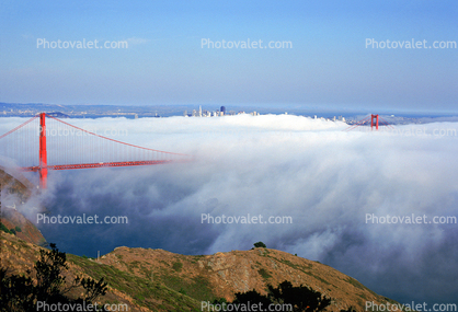 Golden Gate Bridge touched by the fog