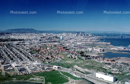 San Francisco Skyline, docks, piers, Mission Bay Project, Potrero Hill, SOMA, natural gas storage tank