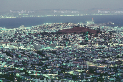 from Twin Peaks looking east towards Potrero Hill, Market Street, Downtown-SF, 17 August 1986